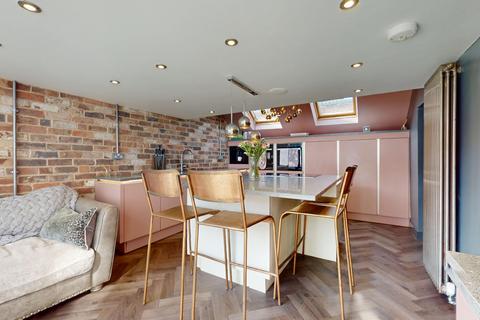 undefined, Holyhead Road, Wellington, Telford, Shropshire, TF1 2EA