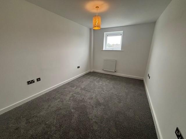 Apartment in Leicester, Hamilton - View 3