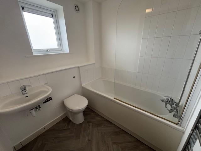 Apartment in Leicester, Hamilton - View 4