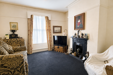 2 bedroom terraced house for sale, Great King Street, Macclesfield, SK11 6PW