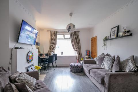 2 bedroom flat for sale, Jura Street, Glasgow G52