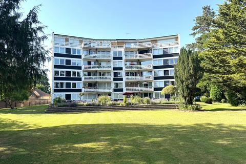 3 bedroom flat for sale, Penton Hall Penton Hall Drive, Staines-upon-Thames, Surrey, TW18