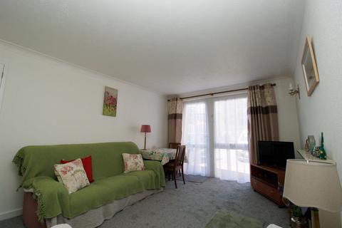 1 bedroom flat for sale, West Avenue, Filey YO14