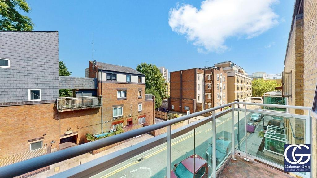 Apartment in London, London Borough of Tower Hamlets - View 2