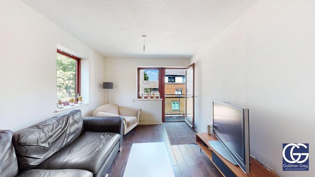 Apartment in London, London Borough of Tower Hamlets - View 5