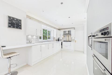 4 bedroom detached house for sale, Foreland Heights, Broadstairs, CT10