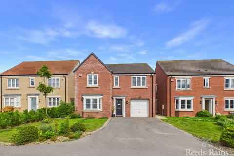4 bedroom detached house for sale, Ouzel Grove, Scarborough YO11