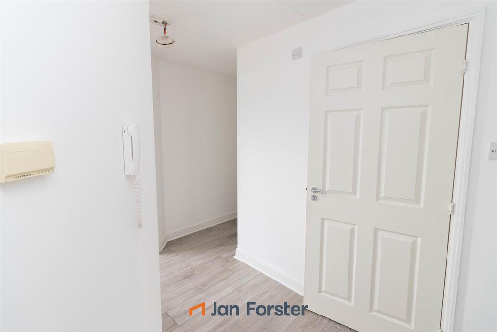 Apartment in Newcastle upon Tyne, Tyne and Wear - More