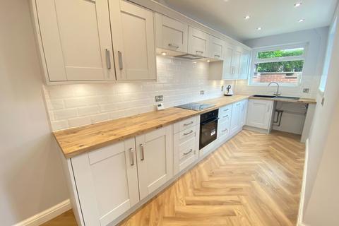 2 bedroom semi-detached house for sale, 4 Rothwell Street, Royton, Oldham, OL2 5ND
