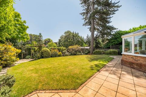 5 bedroom detached house for sale, Kimbers Drive, Burnham, Buckinghamshire, SL1