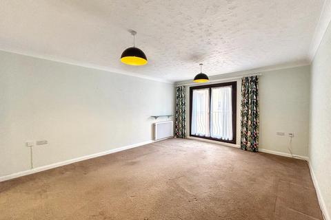 1 bedroom retirement property for sale, Marina, Bexhill-on-Sea, TN40