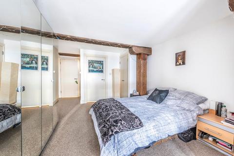 1 bedroom apartment for sale, East India Court, Canada Water SE16