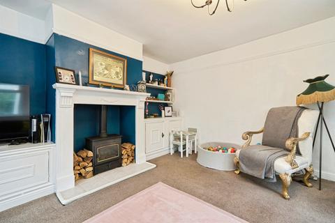 3 bedroom end of terrace house for sale, Haworth Road, Bradford BD15