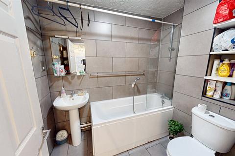 1 bedroom apartment for sale, Venice Court, Manchester M1