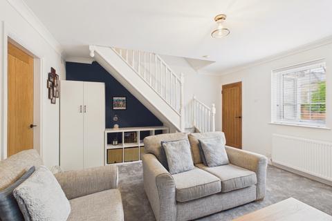 2 bedroom terraced house for sale, Saltshouse Road, Hull, East Riding of Yorkshire, HU8 9EY