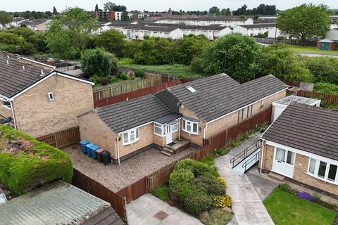 3 bedroom detached bungalow for sale, Kenmore Drive, Hull, East Riding of Yorkshire, HU6 7XH