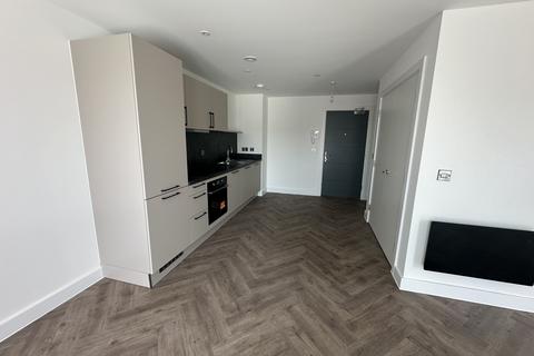Studio to rent, Liversage Street, Derby