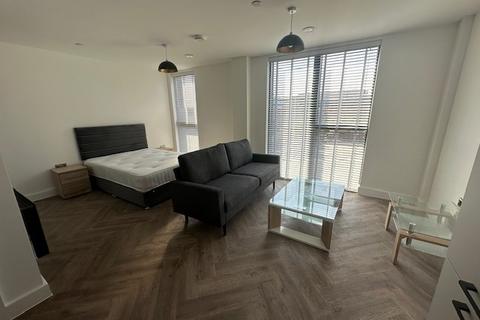 Studio to rent, Liversage Street, Derby