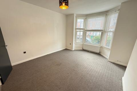 1 bedroom flat to rent, Burford Road, Nottingham, NG7