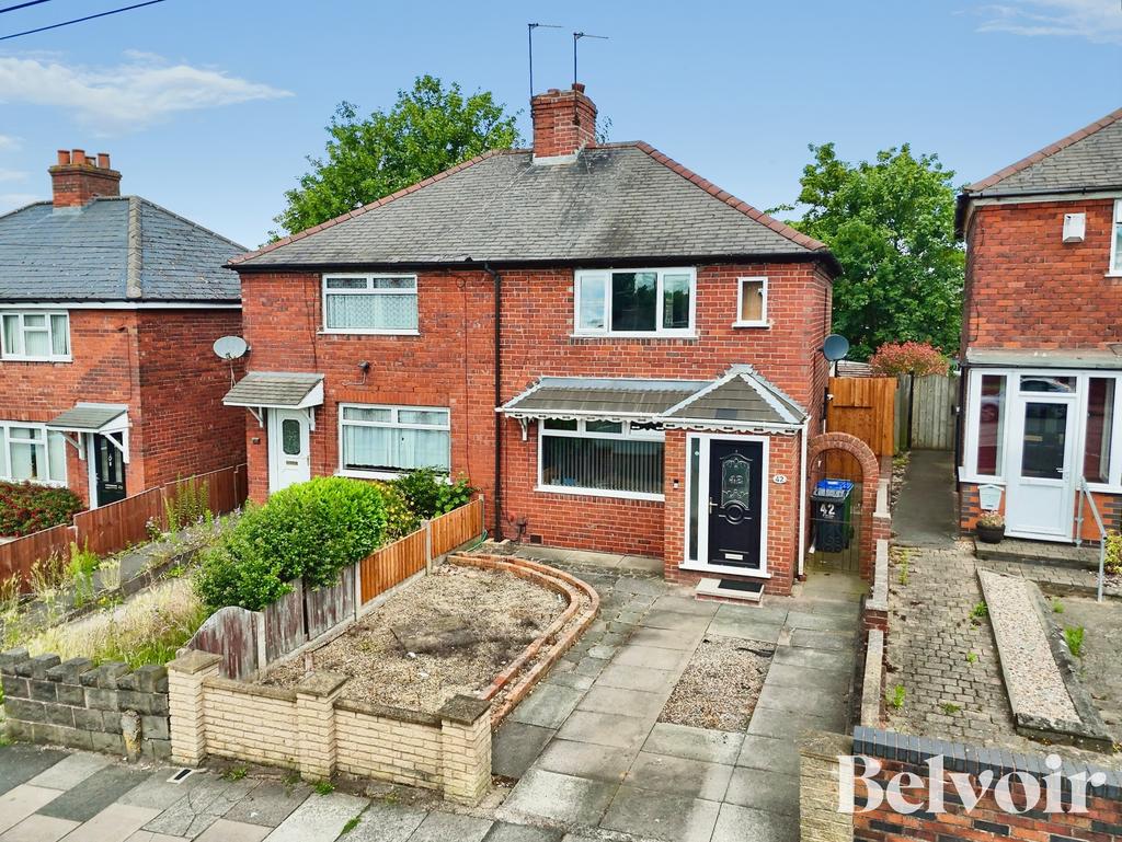 2 bedroom semi-detached house for sale
