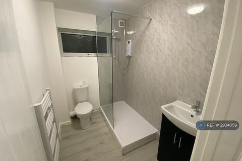 2 bedroom maisonette to rent, Overbrook Close, Gloucester, GL4