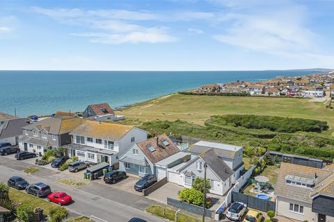 4 bedroom detached house for sale, Roderick Avenue, Peacehaven