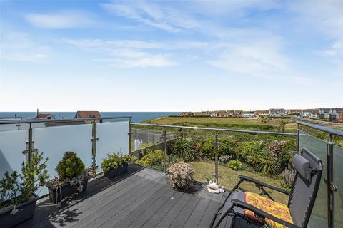 4 bedroom detached house for sale, Roderick Avenue, Peacehaven