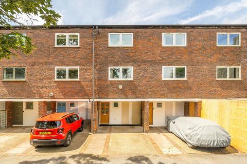 3 bedroom terraced house for sale, Beaumont Road, London W4
