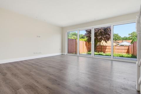 3 bedroom terraced house for sale, Leacroft, Sunningdale