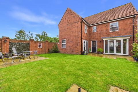 4 bedroom detached house for sale, Lawrance Avenue, Anlaby, Hull, HU10 7DL