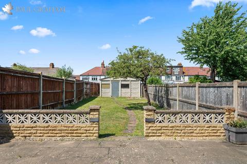 3 bedroom end of terrace house for sale, Stafford Road, South Wallington