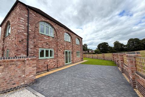 3 bedroom detached house to rent, Jones Lane, Rugeley
