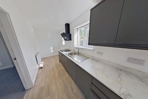 2 bedroom semi-detached house for sale, Ashbourne Avenue BD2