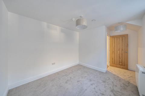 undefined, Flat 2 Discovery House, 154 Southgate Street