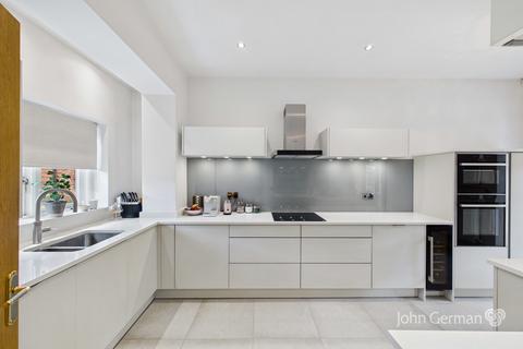 3 bedroom barn conversion for sale, Cliftonthorpe, Ashby-de-la-Zouch