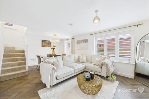 3 bedroom semi-detached house for sale, Bridgeman Way, Lichfield
