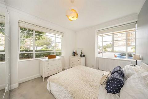 undefined, Nightingale Lane, London SW12