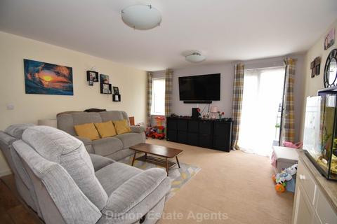 2 bedroom flat for sale, Bridport House,  Priddy`s Hard
