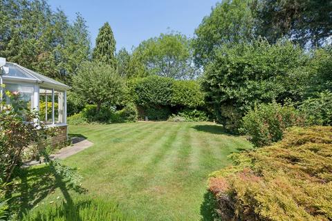 4 bedroom detached house for sale, Barn Close, Farnham Common