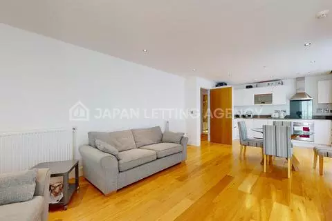 2 bedroom flat to rent - View 3