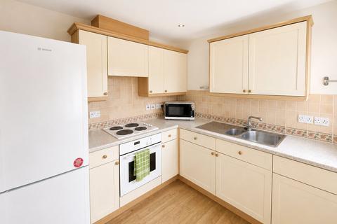 2 bedroom apartment for sale, Draper Close, Hounslow TW7