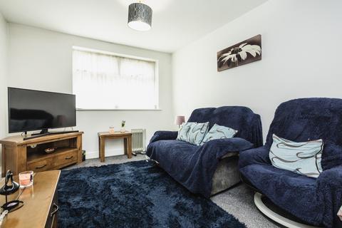 2 bedroom flat for sale, Sheffield Road, Chesterfield S41