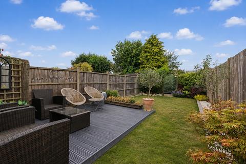 3 bedroom terraced house for sale, Park Road, Sittingbourne, ME10