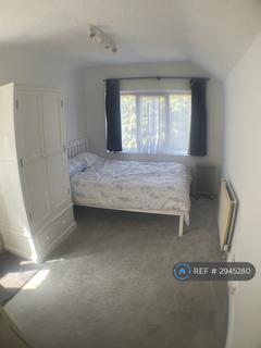 1 bedroom in a house share to rent, Deacons Hill Road, Borehamwood, WD6