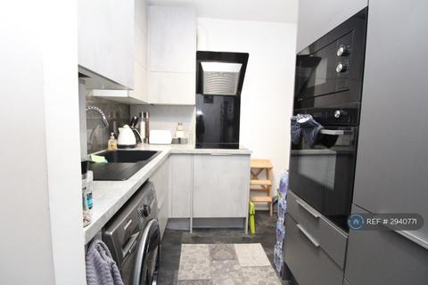 1 bedroom in a house share to rent, Goudhurst Road, Bromley, BR1