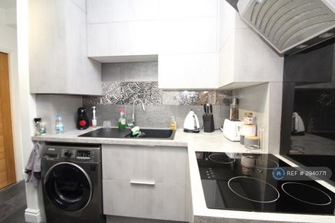 1 bedroom in a house share to rent, Goudhurst Road, Bromley, BR1