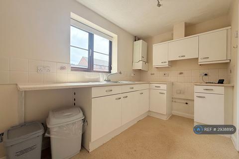 2 bedroom terraced house to rent, Poppyfields, Bedford, MK41