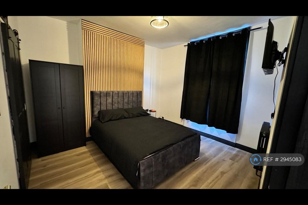 1 bedroom in a house share to rent
