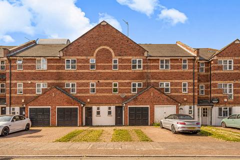 4 bedroom terraced house for sale, Plough Way, London, SE16