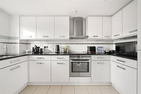 2 bedroom flat for sale, Oatlands Avenue, Weybridge, Surrey, KT13
